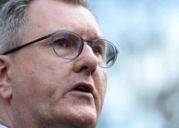 Παραίτηση Επικεφαλής Κόμματος στη Βόρεια Ιρλανδία λόγω Κατηγοριών για Σεξουαλικά Αδικήματα