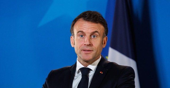 Ο Μακρόν θα συνεδριάσει με τους επικεφαλής των πολιτικών κομμάτων την προσεχή Πέμπτη για την Ουκρανία