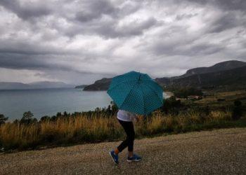 Πρόσκαιρη επιδείνωση του καιρού με ισχυρές βροχές και καταιγίδες
