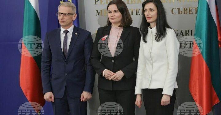 Βουλγαρία – ΒΤΑ: Ο πρωθυπουργός και η αντιπρόεδρος της κυβέρνησης συνομιλούν με την ηγέτιδα της αντιπολίτευσης της Λευκορωσίας