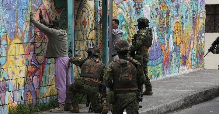 Παρατάθηκε για ακόμη 30 ημέρες η κατάσταση έκτακτης ανάγκης στον Ισημερινό