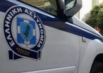 Ισχυρή έκρηξη σε υπαίθριο χώρο στάθμευσης δίπλα σε πρατήριο καυσίμων στον Πειραιά -Υλικές ζημιές