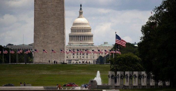 ΗΠΑ: Η Βουλή των Αντιπροσώπων ενέκρινε το κείμενο που απειλεί το TikTok με απαγόρευση