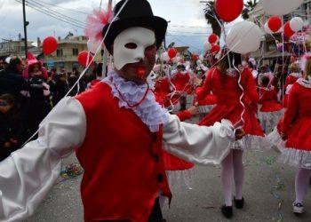 Ο Πειραιάς γιορτάζει τις απόκριες και την Καθαρά Δευτέρα