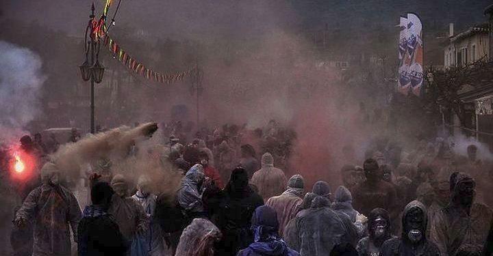 Καθαρά Δευτέρα σε Γαλαξίδι, Θήβα και Λαμία