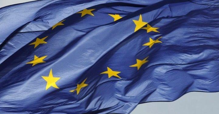 Η Διακήρυξη της Μονς υιοθετήθηκε από την 10η Ευρωπαϊκή Διάσκεψη των Περιφερειών και των Πόλεων