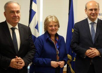 Συνάντηση Κ. Χατζηδάκη και Ν. Παπαθανάση με την Επίτροπο Ε. Φερέιρα – Το 100% αναμένεται να φθάσει η απορρόφηση των ευρωπαϊκών κονδυλίων