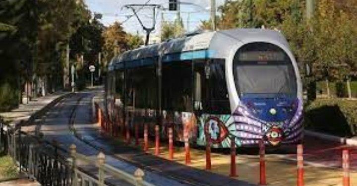 Κυκλοφοριακές ρυθμίσεις σε μετρό και τραμ λόγω παρελάσεων