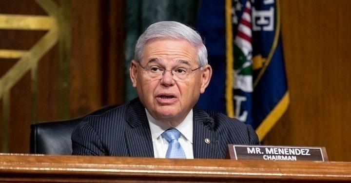 Ο γερουσιαστής Μενέντεζ δεν θα είναι υποψήφιος των Δημοκρατικών το Νοέμβριο – Ίσως διεκδικήσει την επανεκλογή του ως ανεξάρτητος