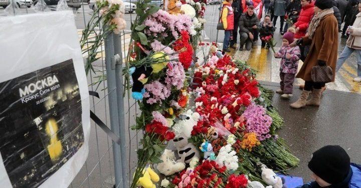 Επίθεση στη Μόσχα: Δύο 15χρονοι τιμήθηκαν από το σχολείο τους για τον ηρωισμό τους