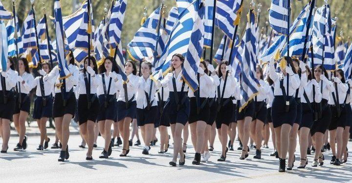 Με παρελάσεις, εκδηλώσεις και δρώμενα οι δήμοι της Αττικής τιμούν την Εθνική Επέτειο