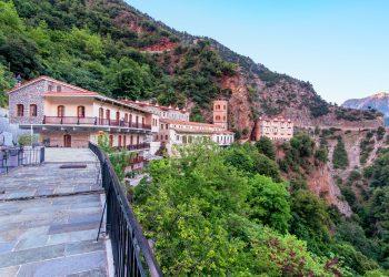 Ένας από τους πιο μαγευτικούς προορισμούς της Ελλάδας είναι ο νομός Ευρυτανίας, με πρωτεύουσα το Καρπενήσι.