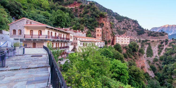 Ένας από τους πιο μαγευτικούς προορισμούς της Ελλάδας είναι ο νομός Ευρυτανίας, με πρωτεύουσα το Καρπενήσι.