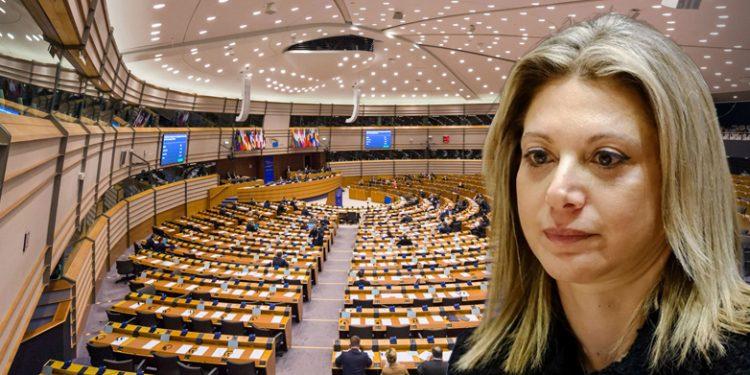 Μαρία Καρυστιανού στο Ευρωκοινοβούλιο για τα Τέμπη