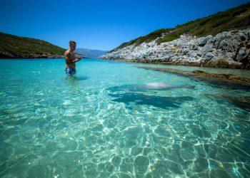 Απόλυτη προστασία για 198 «απάτητες παραλίες» στην Ελλάδα