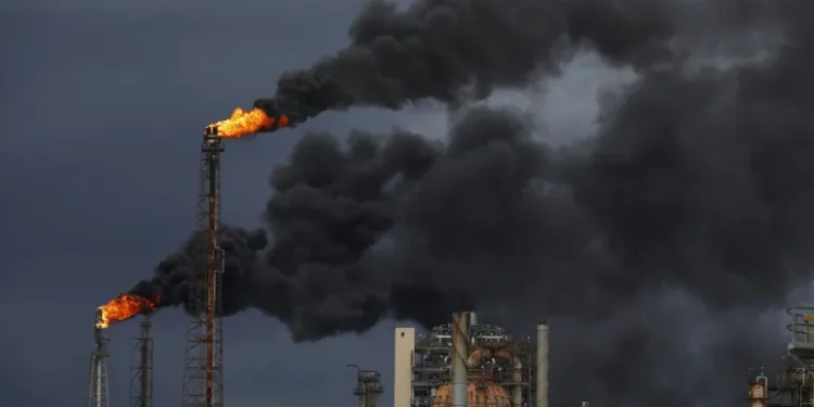 Πετρέλαιο: Η Αβέβαιη Μελλοντική επικράτηση και οι Προκλήσεις της ενεργειακής μετάβασης