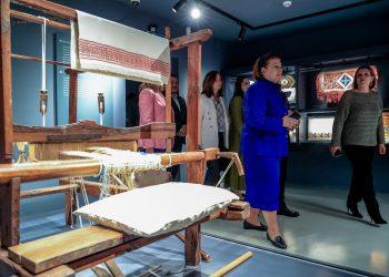 Ενημερωτική εκδήλωση με την συμμετοχή της υπουργού Πολιτισμού Λίνας Μενδώνη και του Περιφερειάρχη Αττικής Νίκου Χαρδαλιά για τα έργα πολιτισμού που συγχρηματοδοτούνται από το ΕΣΠΑ και το Πρόγραμμα "ΑΤΤΙΚΗ", Πέμπτη 18 Απριλίου 2024. (ΓΙΩΡΓΟΣ ΚΟΝΤΑΡΙΝΗΣ/EUROKINISSI)