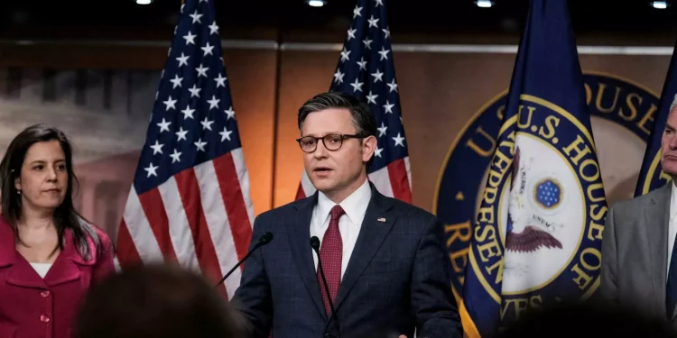 ΗΠΑ: Η Βουλή των Αντιπροσώπων ενέκρινε το πακέτο βοήθειας στην Ουκρανία και το Ισραήλ