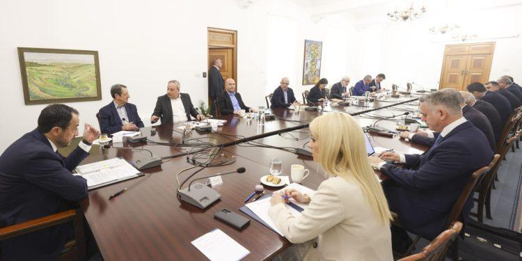 To Εθνικό Συμβουλίου συνεδριάζει για ενημέρωση των πολιτικών αρχηγών από τον Πρόεδρο Χριστοδουλίδη επί των τελευταίων εξελίξεων στο Κυπριακό και για τα ευρωτουρκικά (Φωτογραφία: ΣΤΑΥΡΟΣ ΙΩΑΝΝΙΔΗΣ/ΚΥΠΕ).