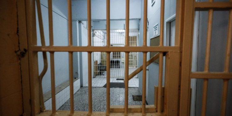 Εκτός φυλακής τις επόμενες ώρες η μητέρα της 12χρονης από τον Κολωνό – Το ΜΟΔ κρίνει σήμερα τα ελαφρυντικά για τους 19 ενόχους