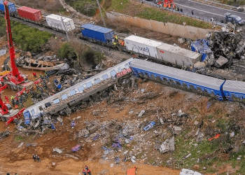 Τέμπη: Αιφνιδιαστική έφοδος της Αστυνομίας στον ΟΣΕ