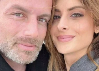 Ανθή Σαλαγκούδη – Κοσμάς Κουμιανός: Φωτογραφίζονται ερωτευμένοι στη Νέα Υόρκη