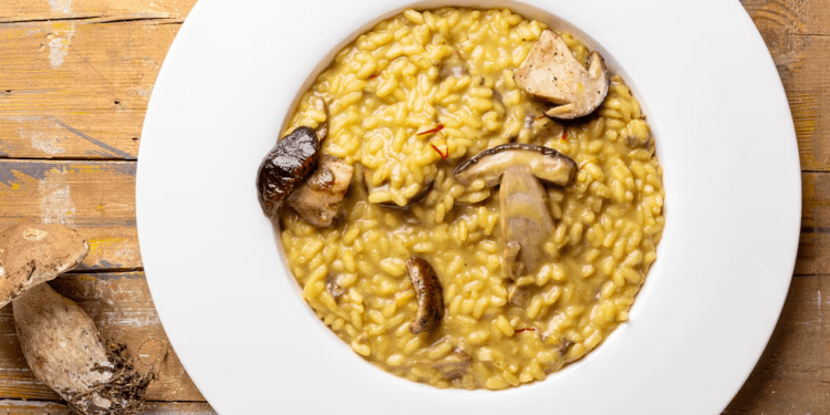 Ριζότο με μανιτάρια πορτσίνι και σαφράν