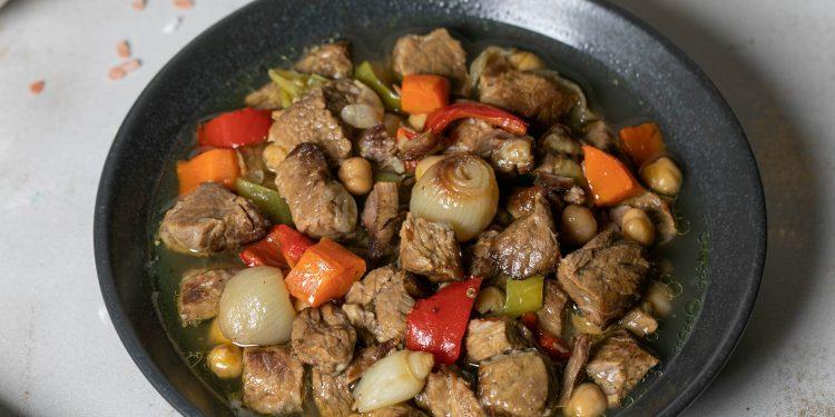 Γιαχνί – Ένα ξεχασμένο αλλά κλασικό ραγού