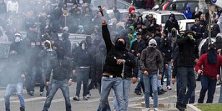 Ρόμα – Λάτσιο: Επεισόδια έξω από το Ολίμπικο πολλές ώρες πριν το ντέρμπι της Ρώμης