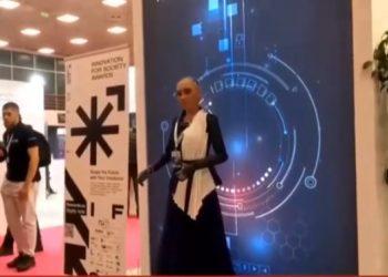 Sophia : Ατύχημα στη ΔΕΘ φέρνει στο προσκήνιο ζητήματα τεχνητής νοημοσύνης