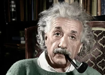 Ο Αλβέρτος Αϊνστάιν (Albert Einstein) – Ο επιστήμονας που επηρέασε όσο κανένας άλλος την εξέλιξη της σύγχρονης φυσικής.