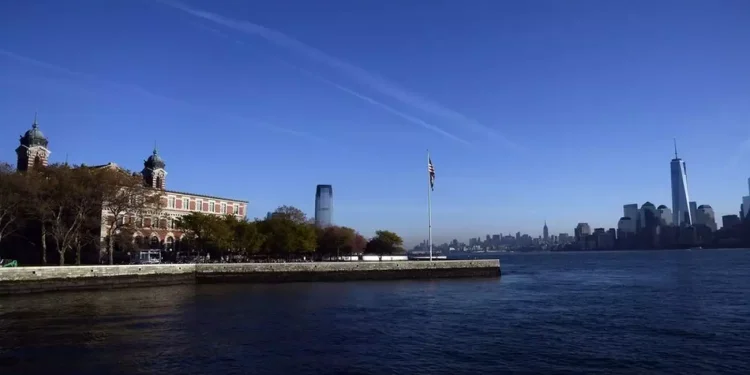 11 Απριλίου 1890, οι πρώτοι Έλληνες μετανάστες στο νησί Έλις των ΗΠΑ