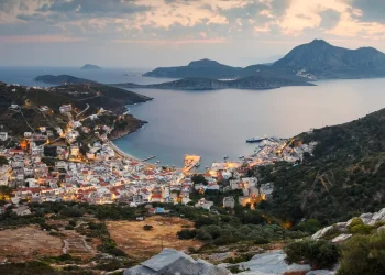 Ιστορική συνεδρίαση του Περιφερειακού Συμβουλίου στους Φούρνους