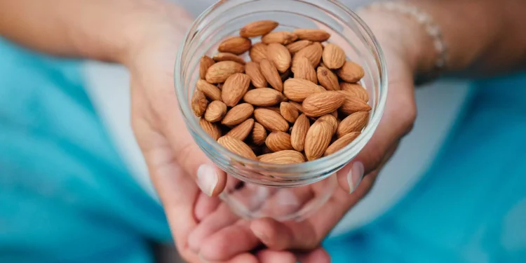 Ζάχαρο: Οι ξηροί καρποί και η ιδιαιτερότητα που έχει το αμύγδαλο