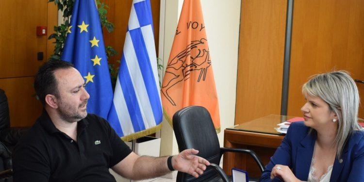 Συνάντηση Αλεβίζου-παγκόσμιου Παραολυμπιονίκη πρωταθλητή για την προσβασιμότητα των ΑΜΕΑ στο Ίλιον