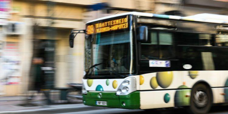 ΟΑΣΑ: Πώς «κόβει εισιτήριο» για την ψηφιακή εποχή – Τα οφέλη των ανέπαφων συναλλαγών