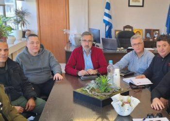 Με τη συμπαράσταση του Δημάρχου Αγίου Δημητρίου επανέρχονται στις θέσεις τους 14 συμβασιούχοι του τμήματος καθαριότητας