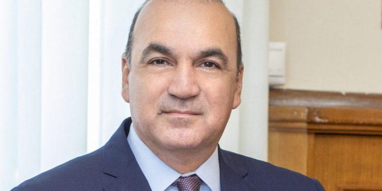 KΕΕΕ: Παρέμβαση προς την υπουργό Εργασίας, Δόμνα Μιχαηλίδου, για την έλλειψη εργατικού δυναμικού