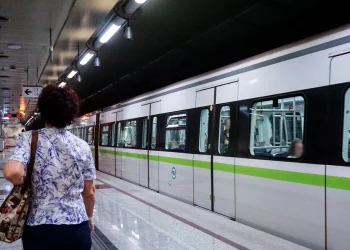 Απεργία 17 Απριλίου: Τραβούν «χειρόφρενο» Μετρό, Ηλεκτρικός – Πώς θα κινηθούν λεωφορεία, τρόλεϊ, ταξί