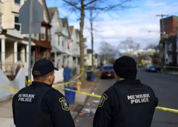 Οι θεωρίες συνωμοσίας μετά τον σεισμό στη Νέα Υόρκη και η ολική έκλειψη ηλίου τη Δευτέρα