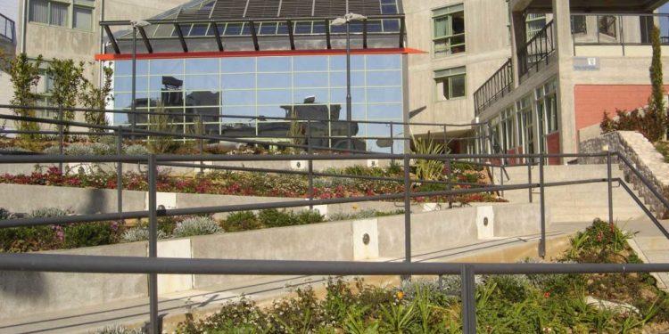 Ο Δήμος Παλαιού Φαλήρου βάζει την πολιτική προστασία στα σχολεία