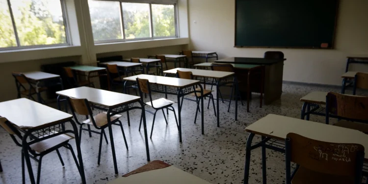 Νέο Ηράκλειο: Αίθουσα δημοτικού παραχωρείται σε ιδιώτη – Αντιδρούν οι γονείς, τι υποστηρίζει ο δήμος