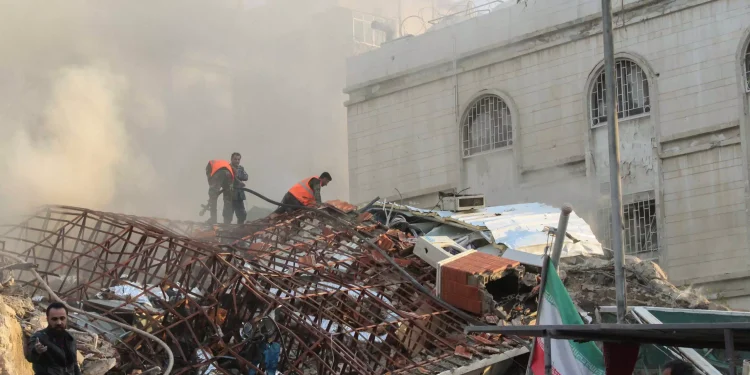 Φωτιά στη Μέση Ανατολή: «Θα απαντήσουμε σκληρά στο Ισραήλ» λέει το Ιράν μετά την φονική επίθεση στη Δαμασκό