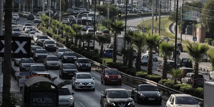 Τέλη κυκλοφορίας: Αλλαγές και «κούρεμα» στα πρόστιμα από το 2025