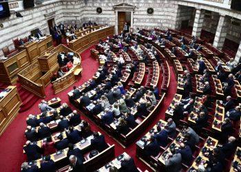 Βουλή: Συνέχιση συζήτησης ν/σ για φορολόγηση πολυεθνικών & Golden Visa