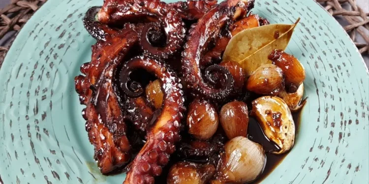 Χταπόδι στιφάδο – Λιτή και εύκολη συνταγή