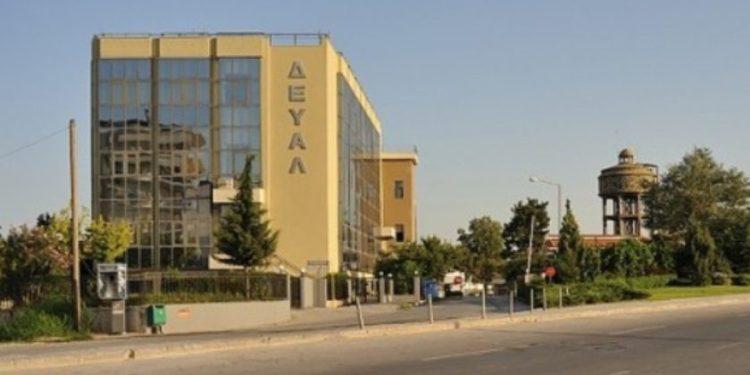Δύο νέα βυτιοφόρα αποφρακτικά οχήματα παρέλαβε η ΔΕΥΑΛ