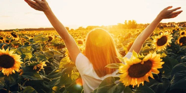 Αυτή είναι η δημοφιλής βιταμίνη της νεότητας – Μπορεί να σβήσει τα σημάδια της γήρανσης