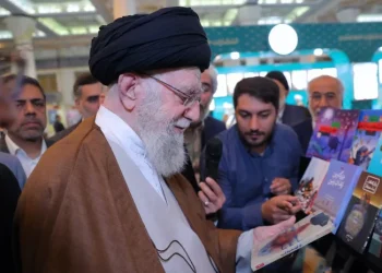 Σάλος στην Τουρκία με Ιράν για τους Έλληνες – Χαμενεΐ: «Το βιβλίο εξιστορεί την καταπίεση των Ελλήνων από τους Οθωμανούς Τούρκους»