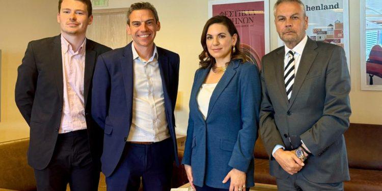 Συνάντηση Όλγας Κεφαλογιάννη με στελέχη της EasyJet η οποία θα μεταφέρει περισσότερους από 2,39 εκατ. επισκέπτες στην Ελλάδα το 2024